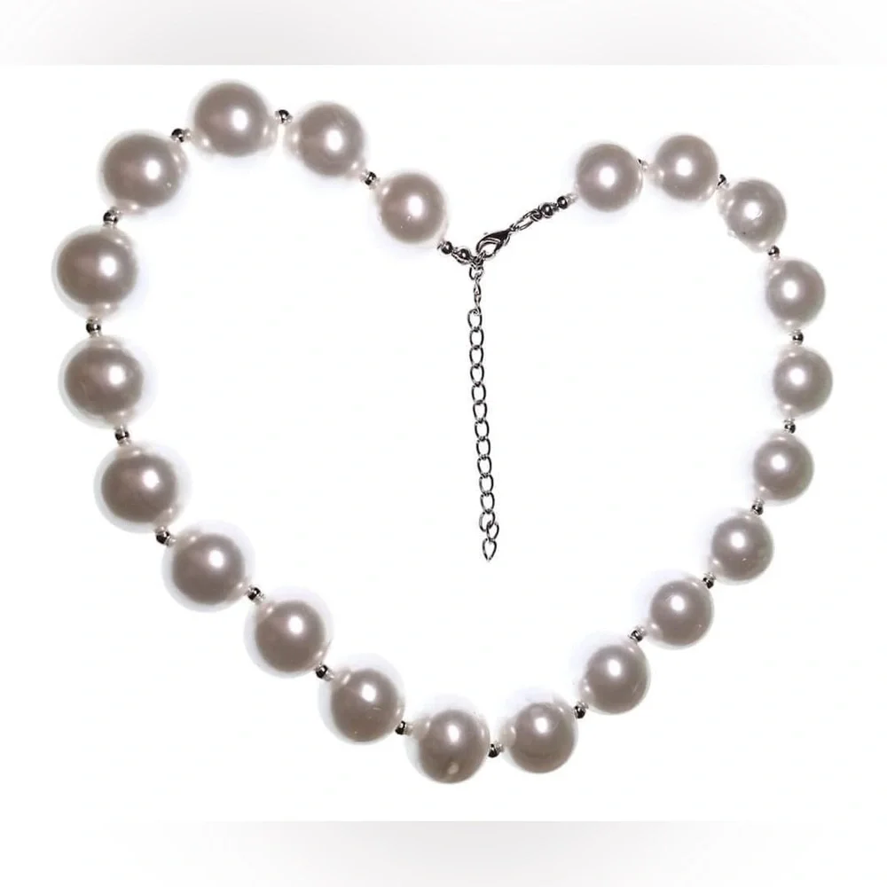 Vintage huge faux pearl & glass beaded 19"-23" necklace. - Picture 3 of 3